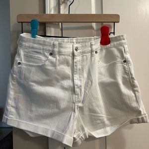 American Eagle stretch mom short